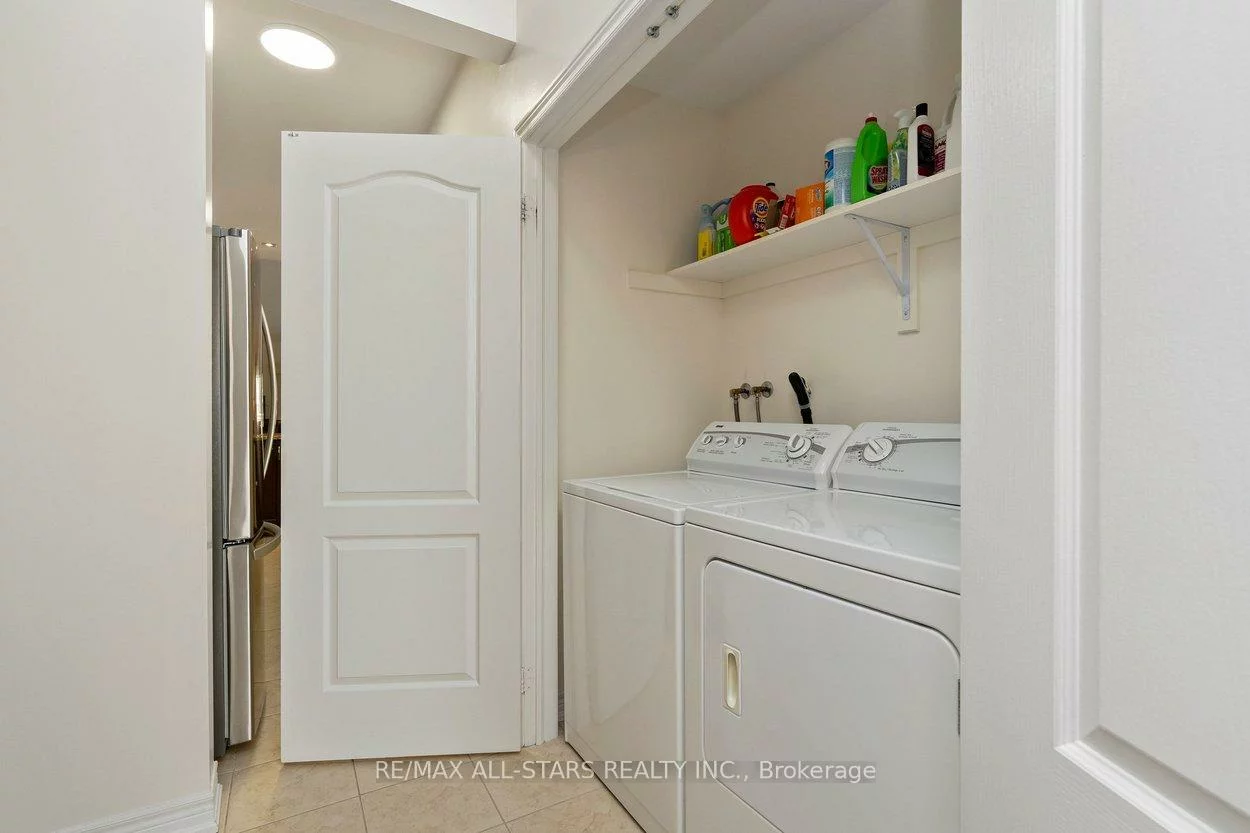 52, Oasis, Greensborough, Markham