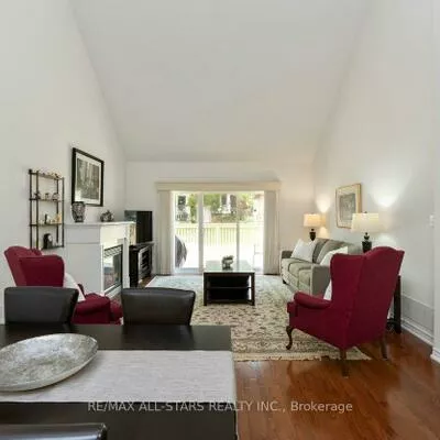 52, Oasis, Greensborough, Markham
