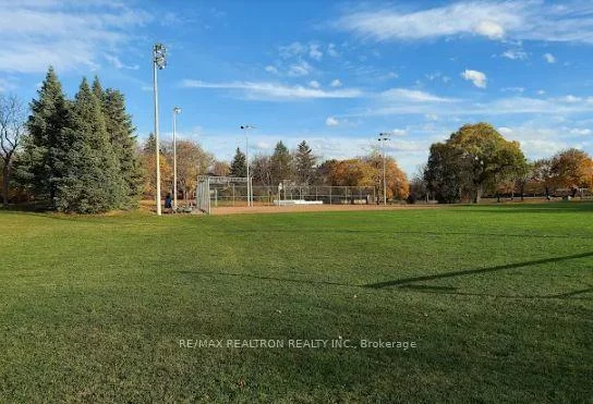 646, Village, Unionville, Markham