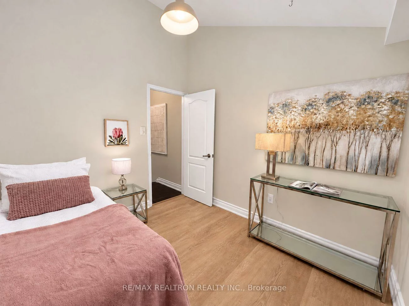 646, Village, Unionville, Markham