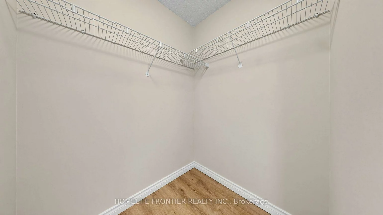 7825, Bayview, Aileen-Willowbrook, Markham