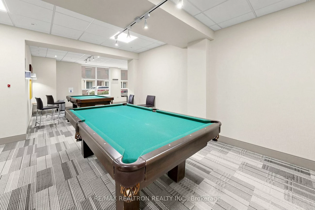 39, Galleria, Commerce Valley, Markham