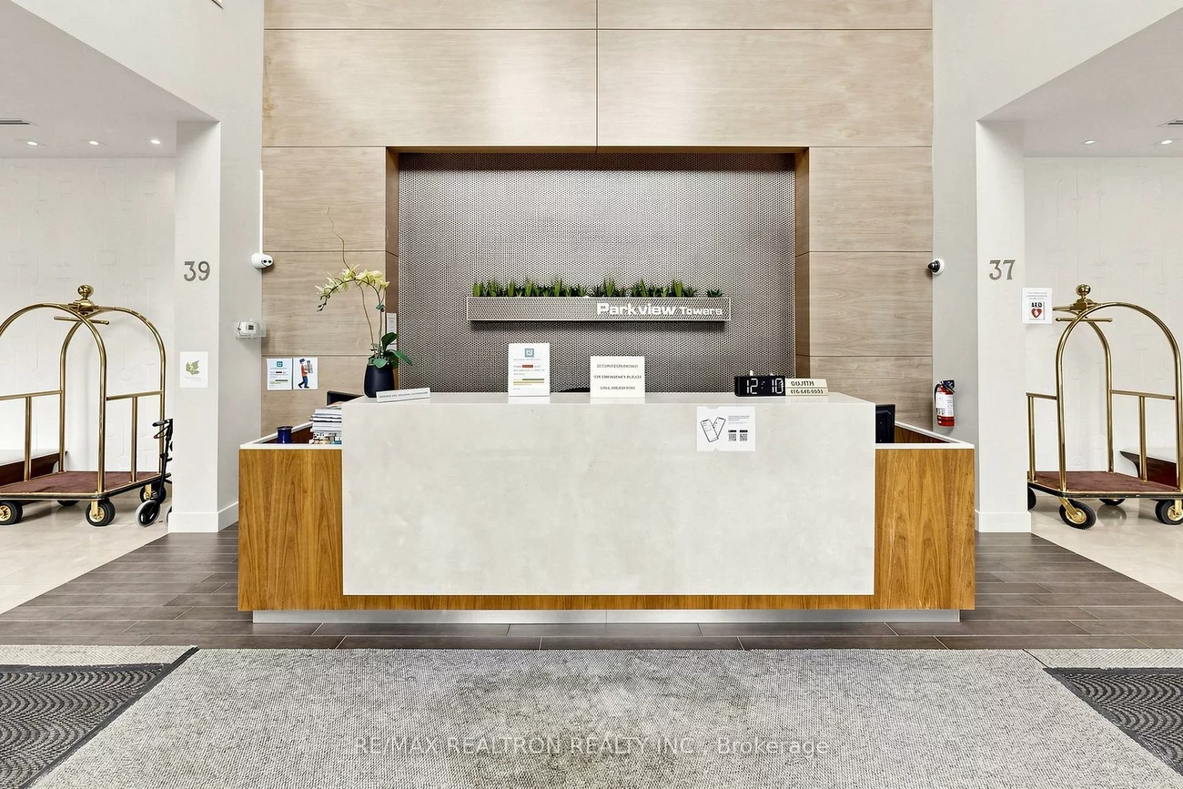 39, Galleria, Commerce Valley, Markham