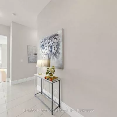39, Galleria, Commerce Valley, Markham