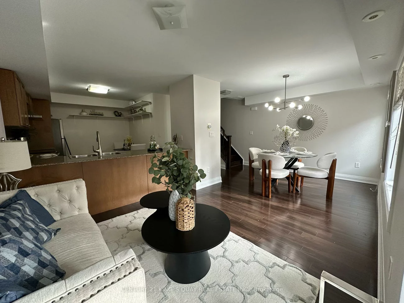 318, John, Aileen-Willowbrook, Markham
