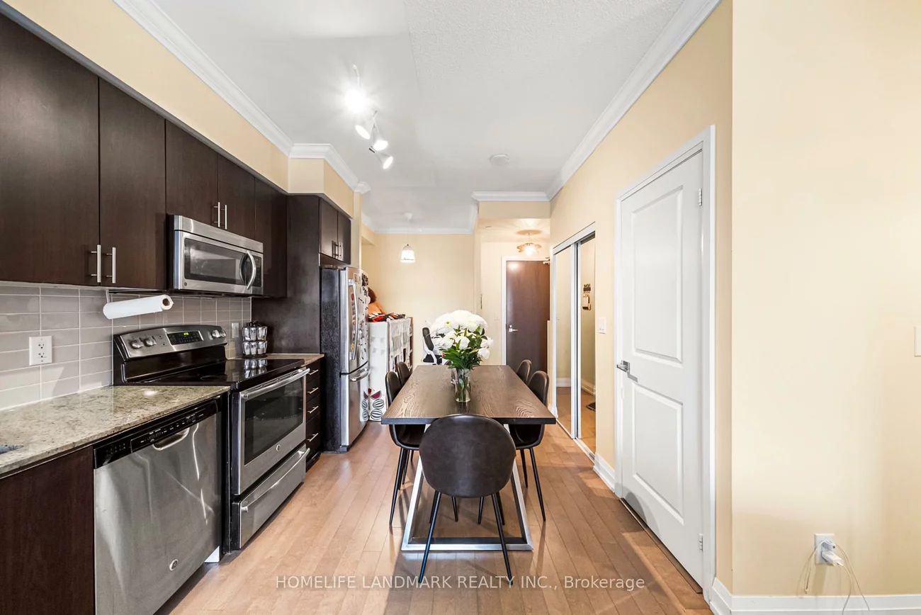 7171, Yonge, Grandview, Markham