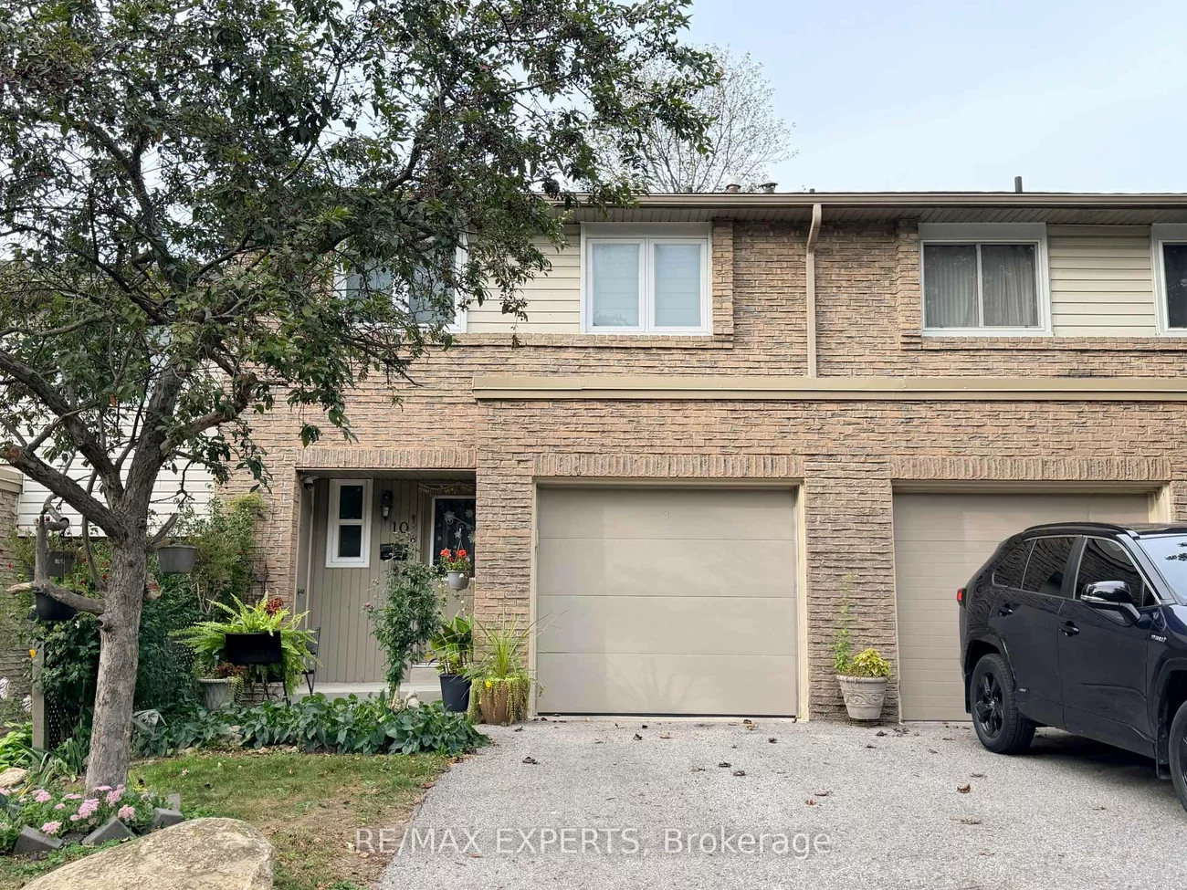 10, Knightsbridge, Markham Village, Markham