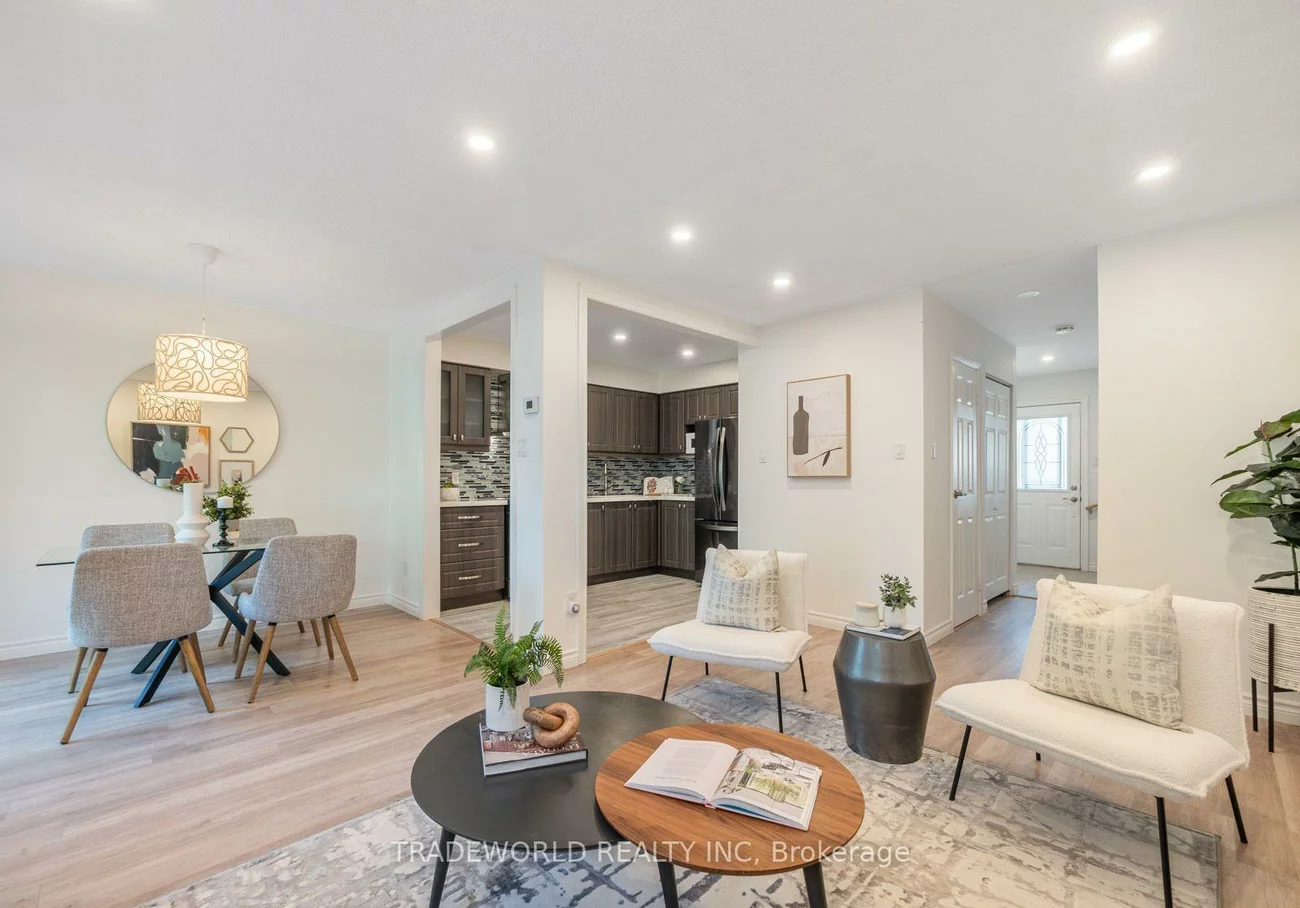 60, Camelot, Markham Village, Markham