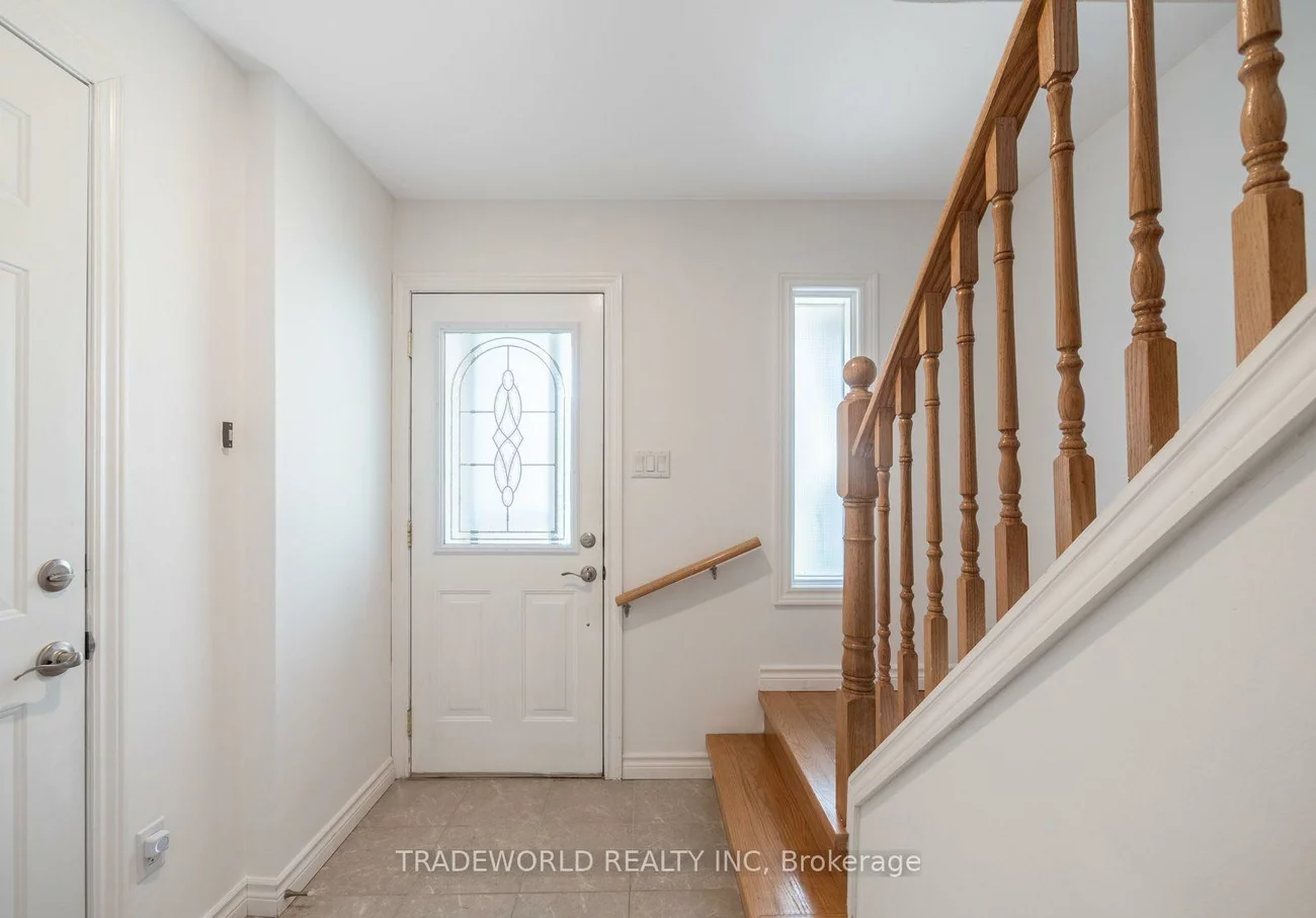 60, Camelot, Markham Village, Markham