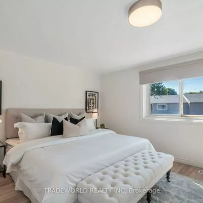 60, Camelot, Markham Village, Markham