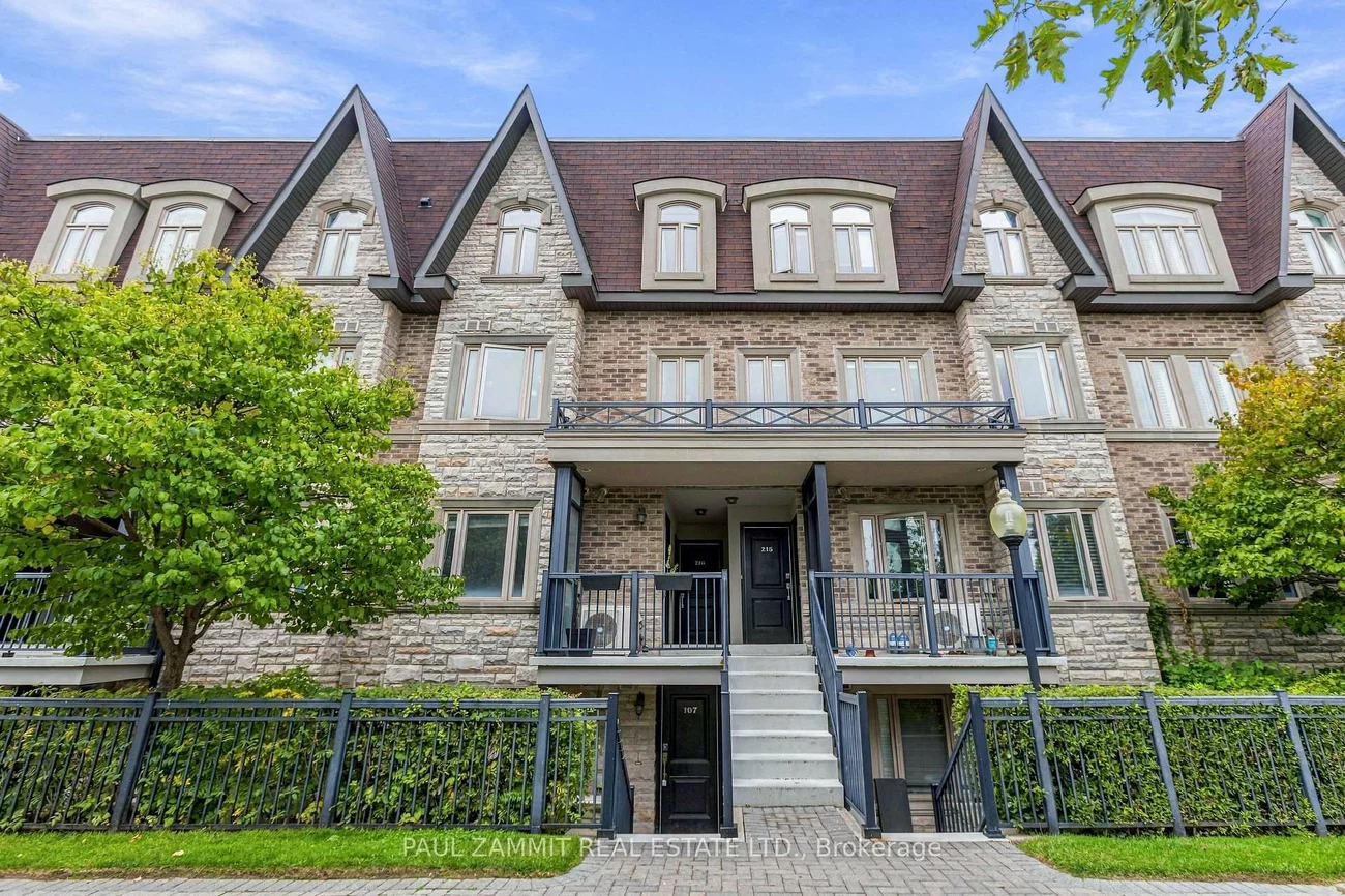 320, John, Aileen-Willowbrook, Markham