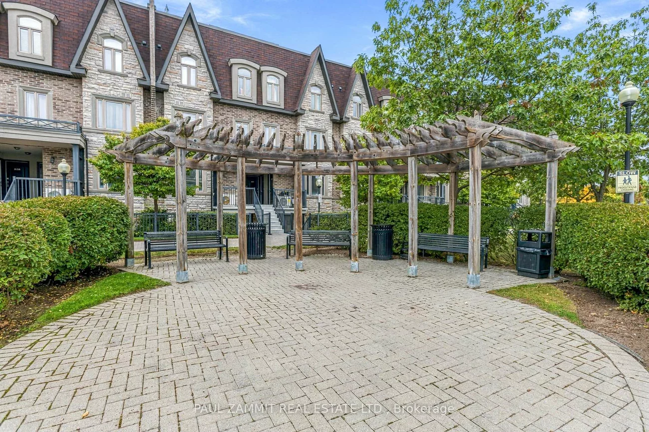 320, John, Aileen-Willowbrook, Markham