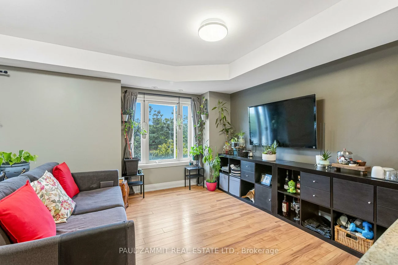 320, John, Aileen-Willowbrook, Markham