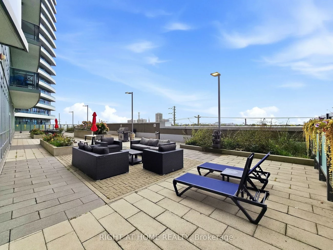 7171, Yonge, Grandview, Markham