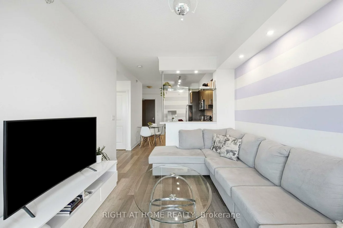 7171, Yonge, Grandview, Markham