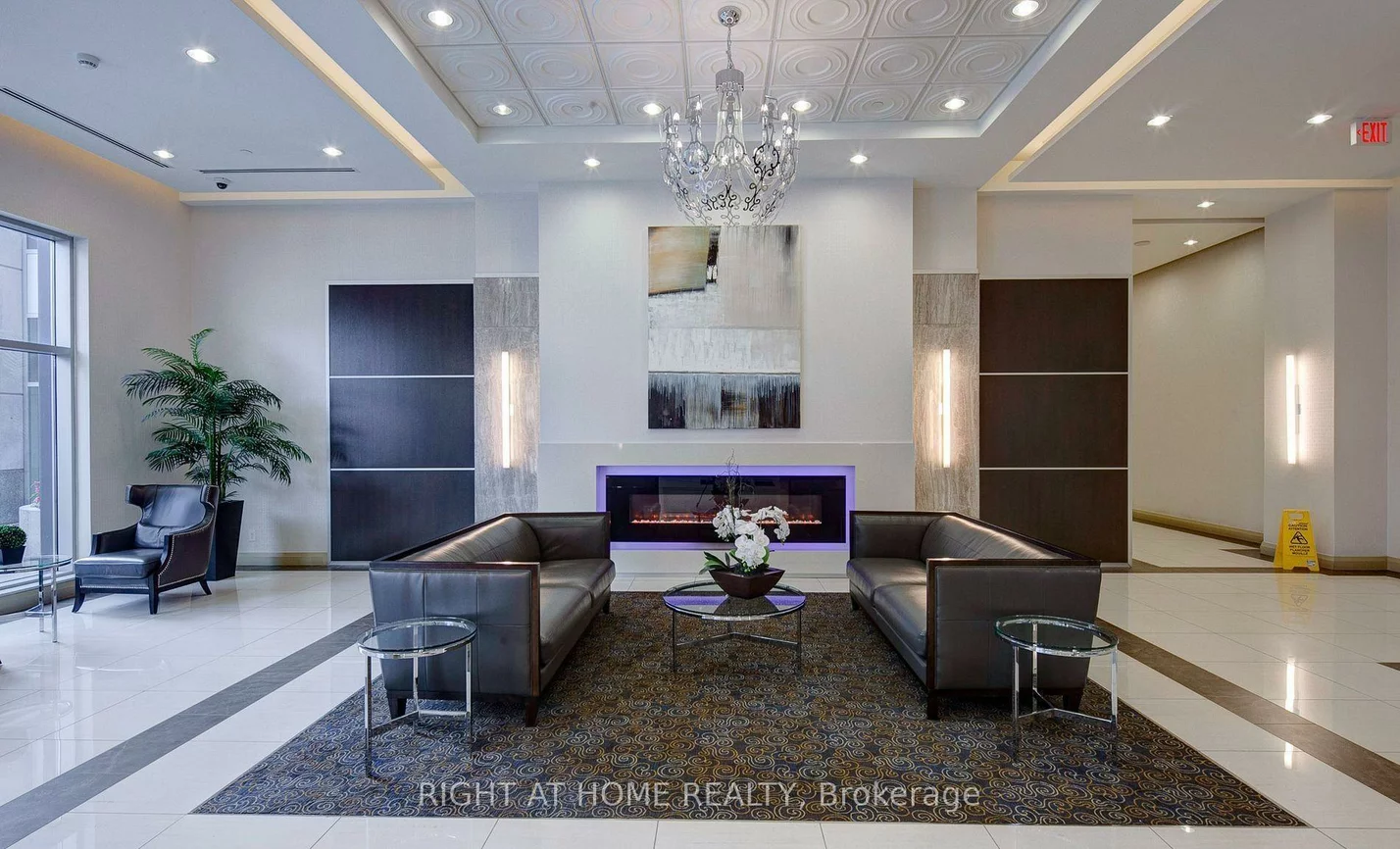 7171, Yonge, Grandview, Markham
