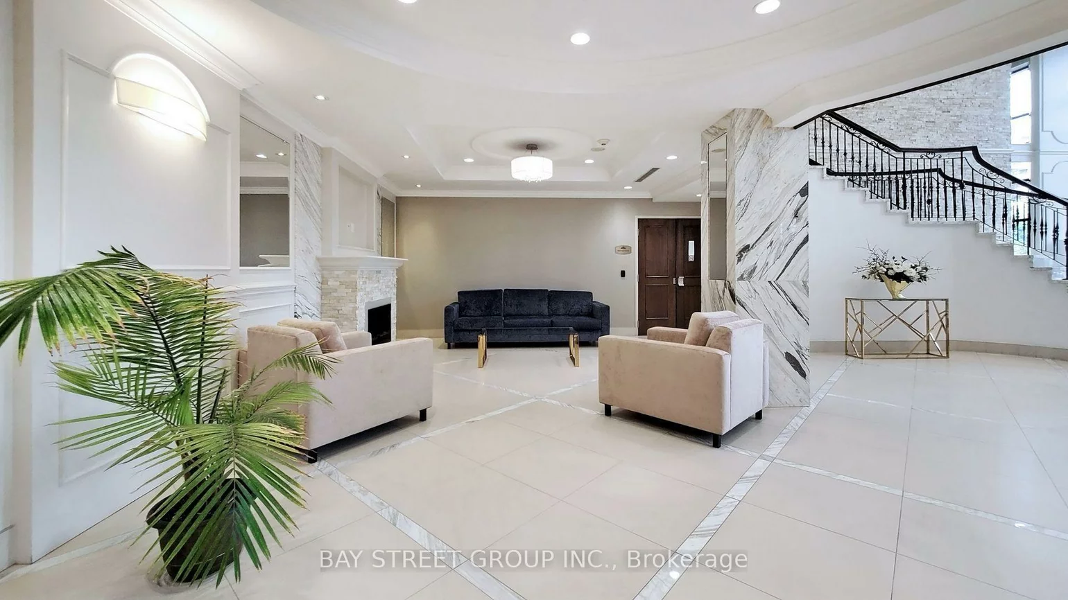 89, South Town Centre, Unionville, Markham