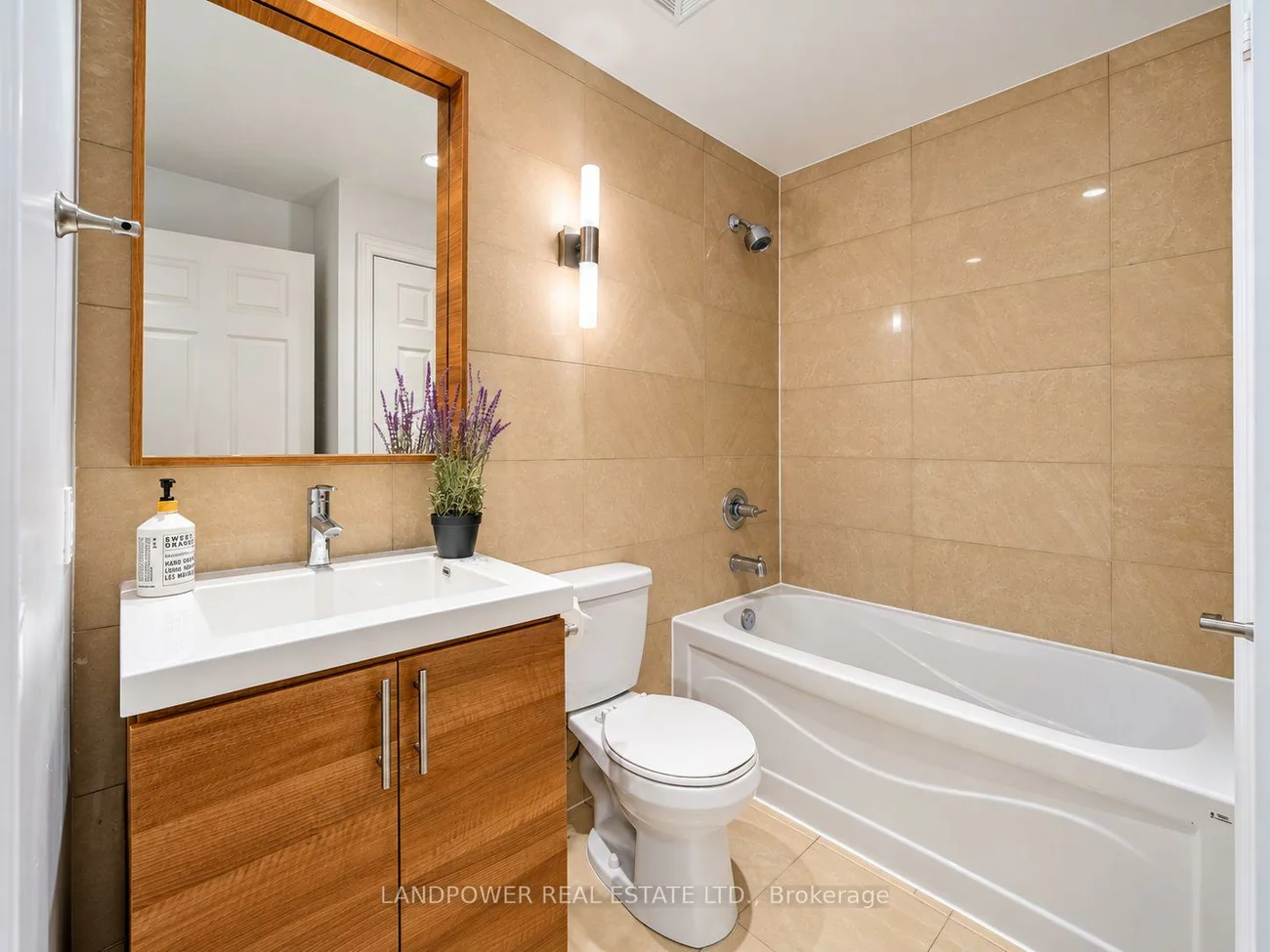23, Cox, Unionville, Markham
