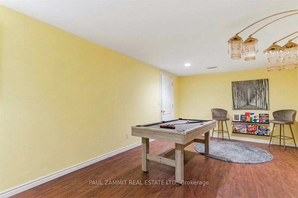 42, Nicholson, Aileen-Willowbrook, Markham