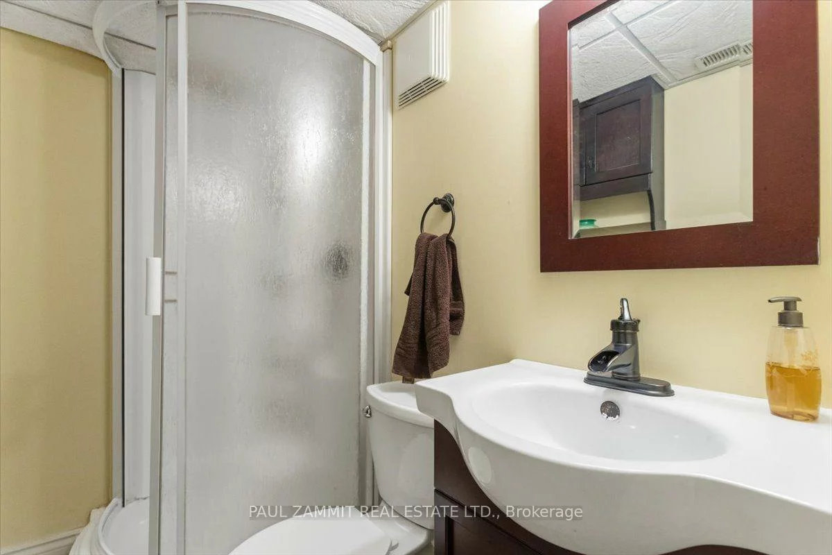 42, Nicholson, Aileen-Willowbrook, Markham