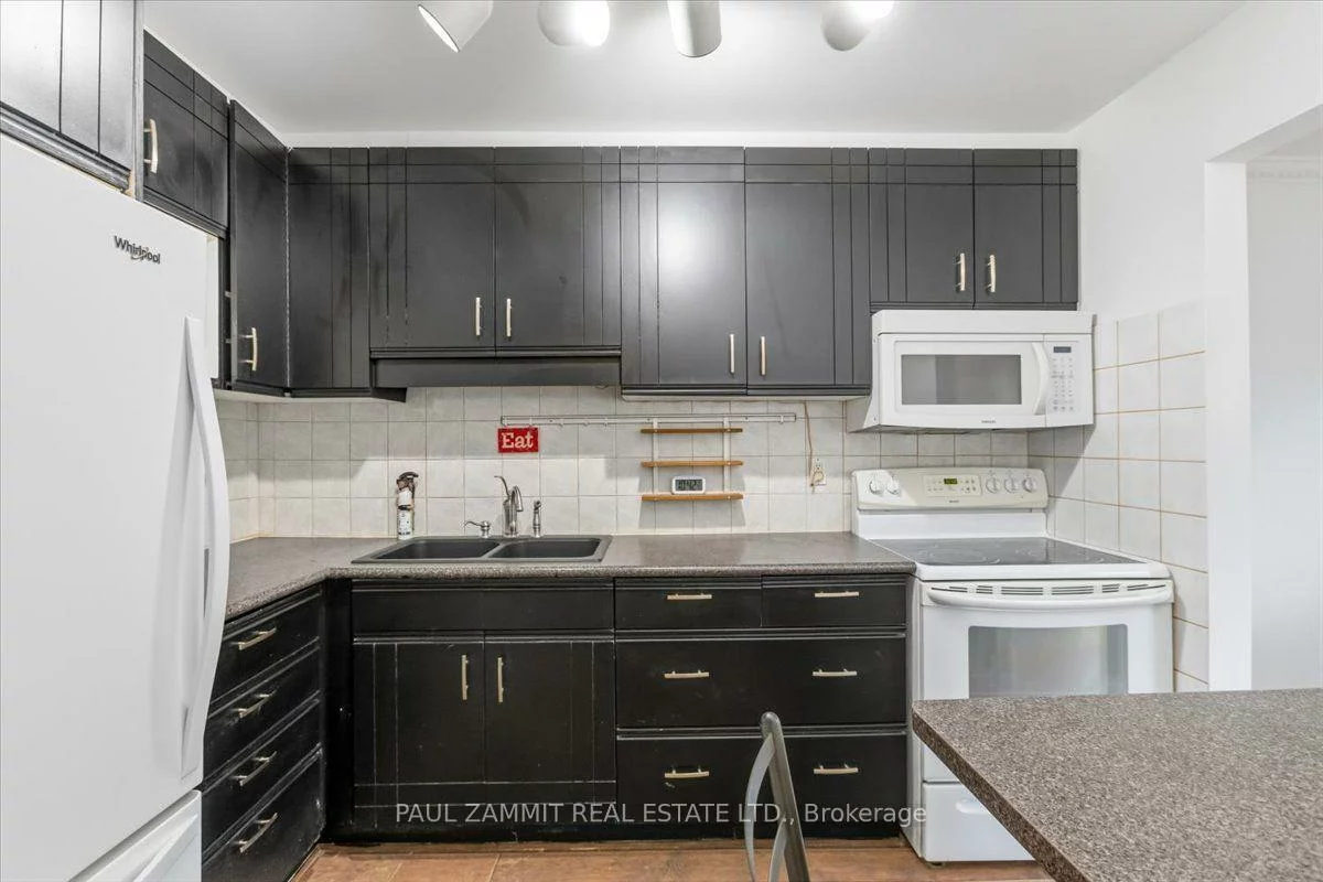 42, Nicholson, Aileen-Willowbrook, Markham