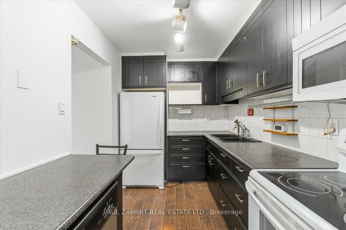 42, Nicholson, Aileen-Willowbrook, Markham