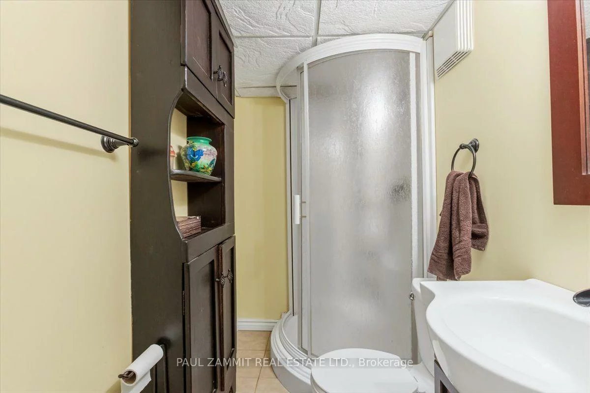 42, Nicholson, Aileen-Willowbrook, Markham