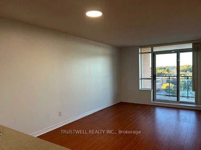 130, Pond, Commerce Valley, Markham
