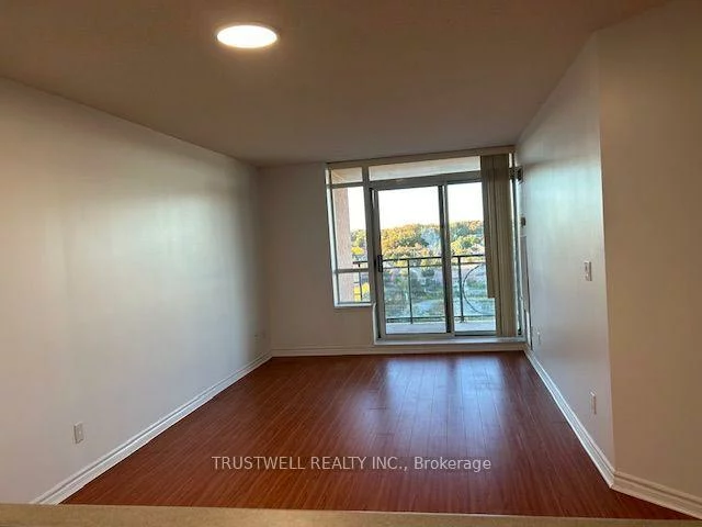 130, Pond, Commerce Valley, Markham