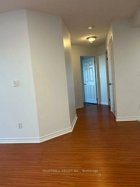 130, Pond, Commerce Valley, Markham