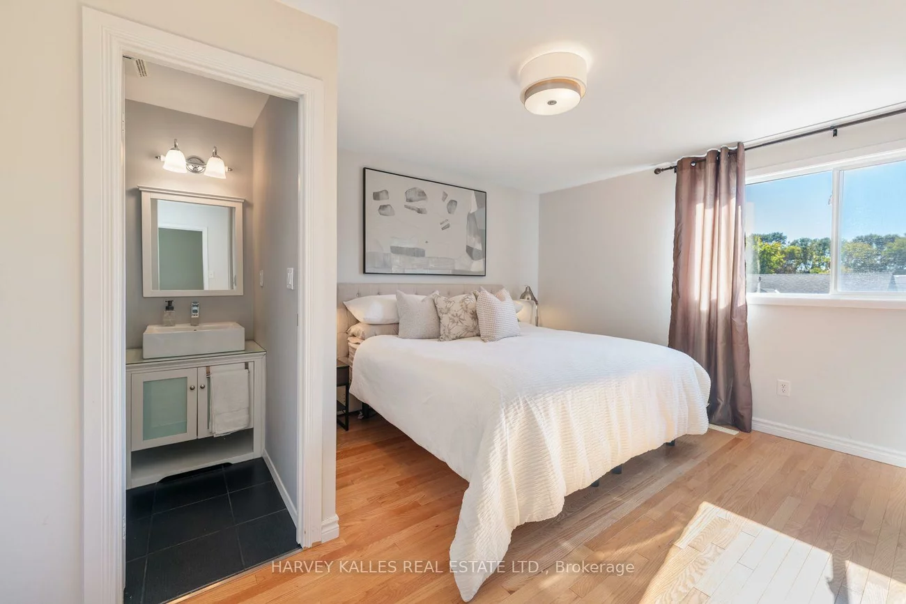 4, New Port, Thornhill, Markham