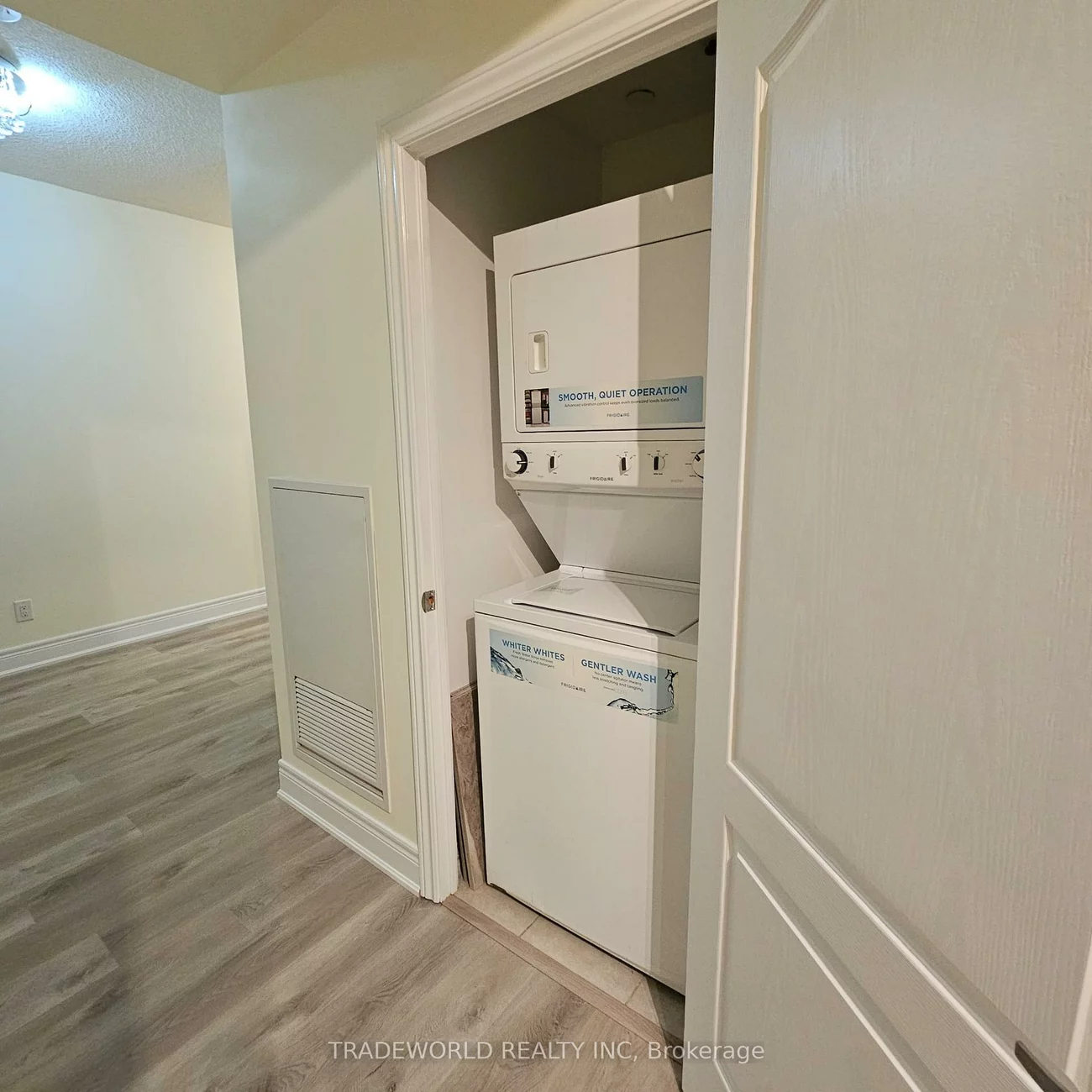 8323, Kennedy, Village Green-South Unionville, Markham