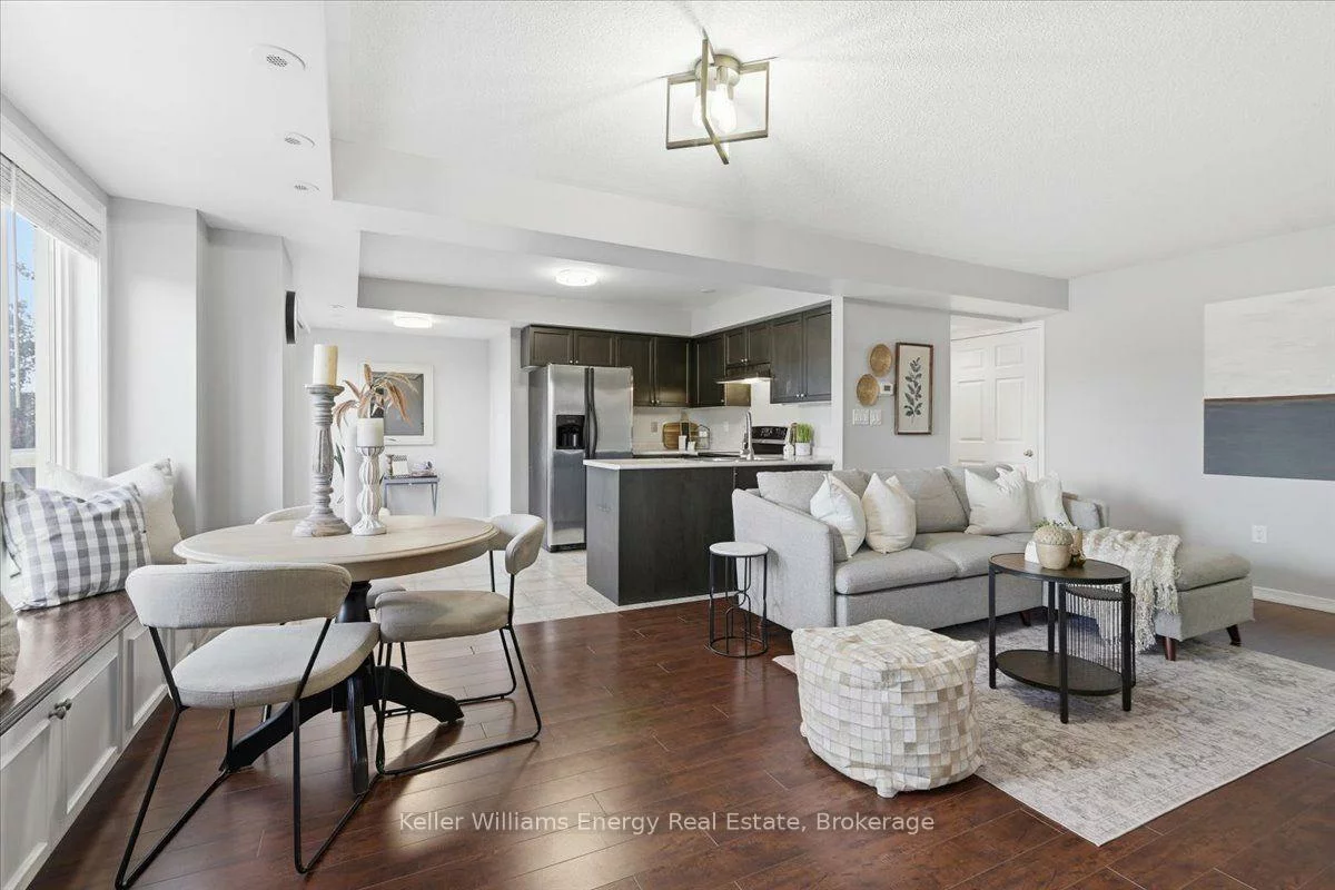 2237, Bur Oak, Greensborough, Markham