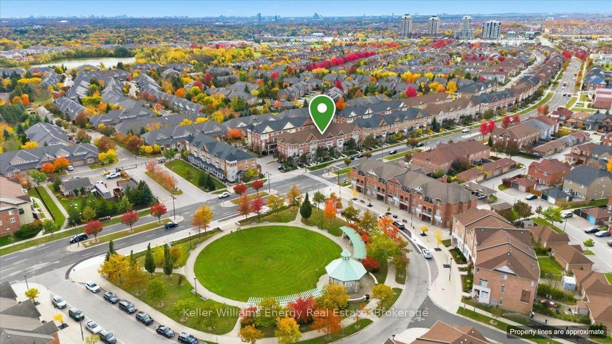 2237, Bur Oak, Greensborough, Markham