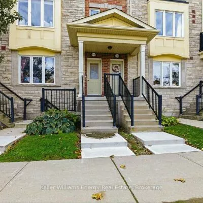 2237, Bur Oak, Greensborough, Markham
