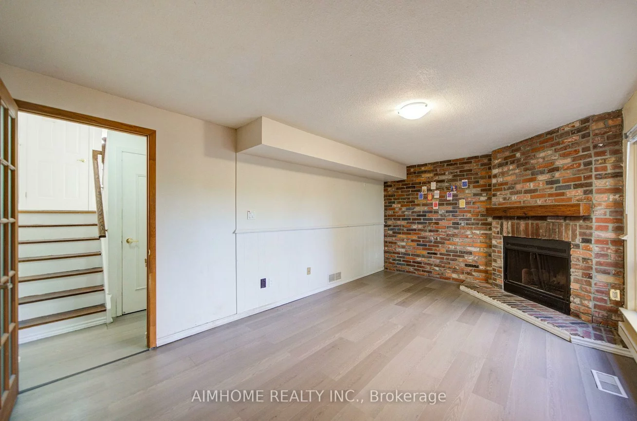 34, Stately, Royal Orchard, Markham