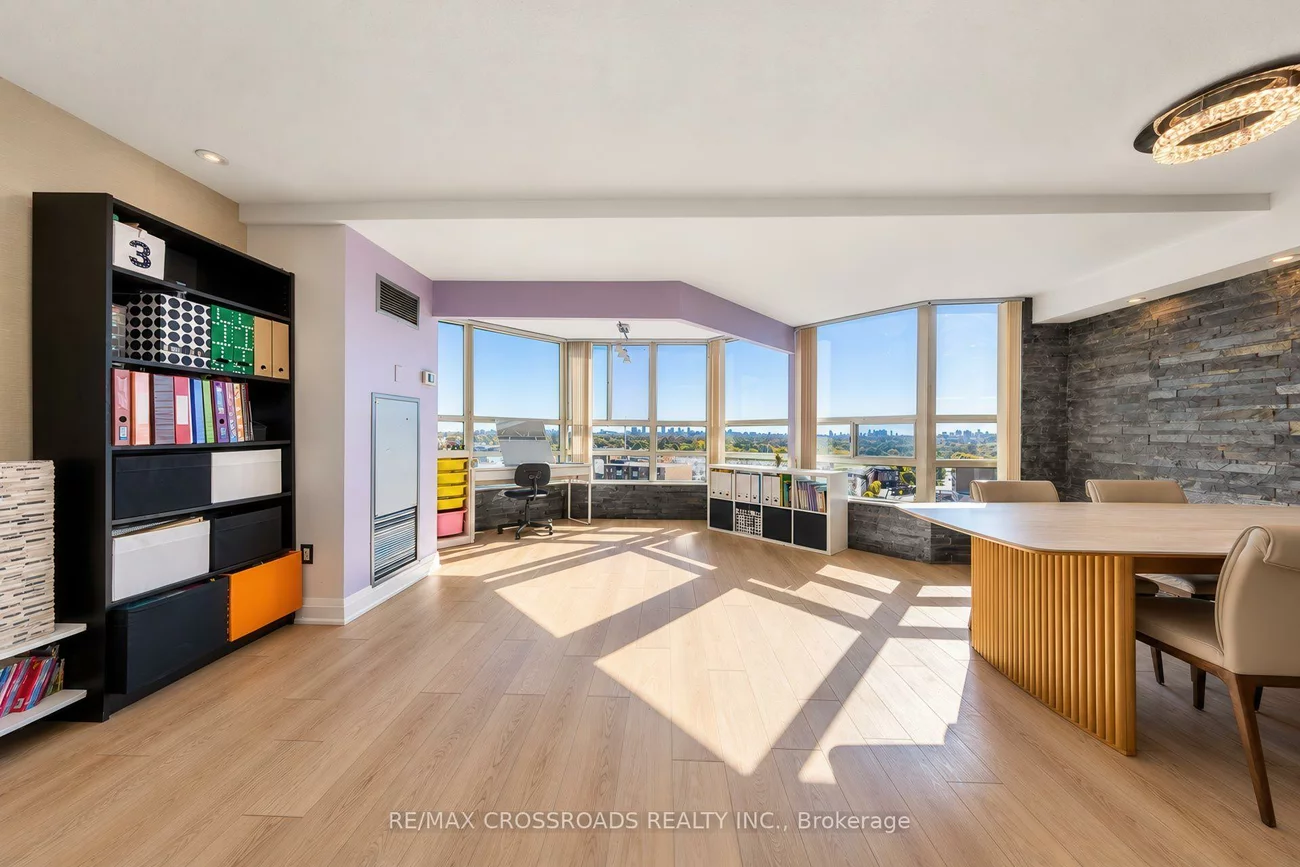7825, Bayview, Aileen-Willowbrook, Markham