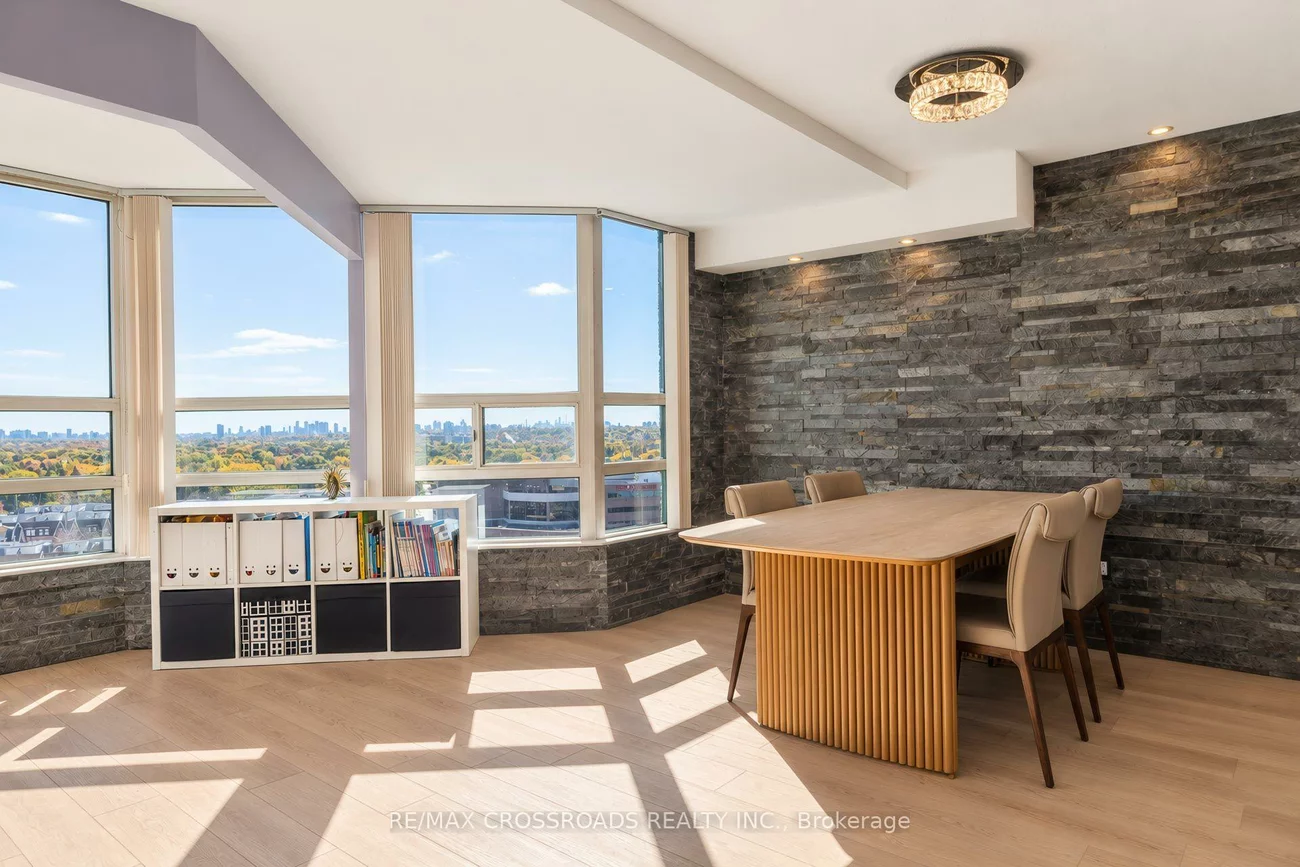 7825, Bayview, Aileen-Willowbrook, Markham