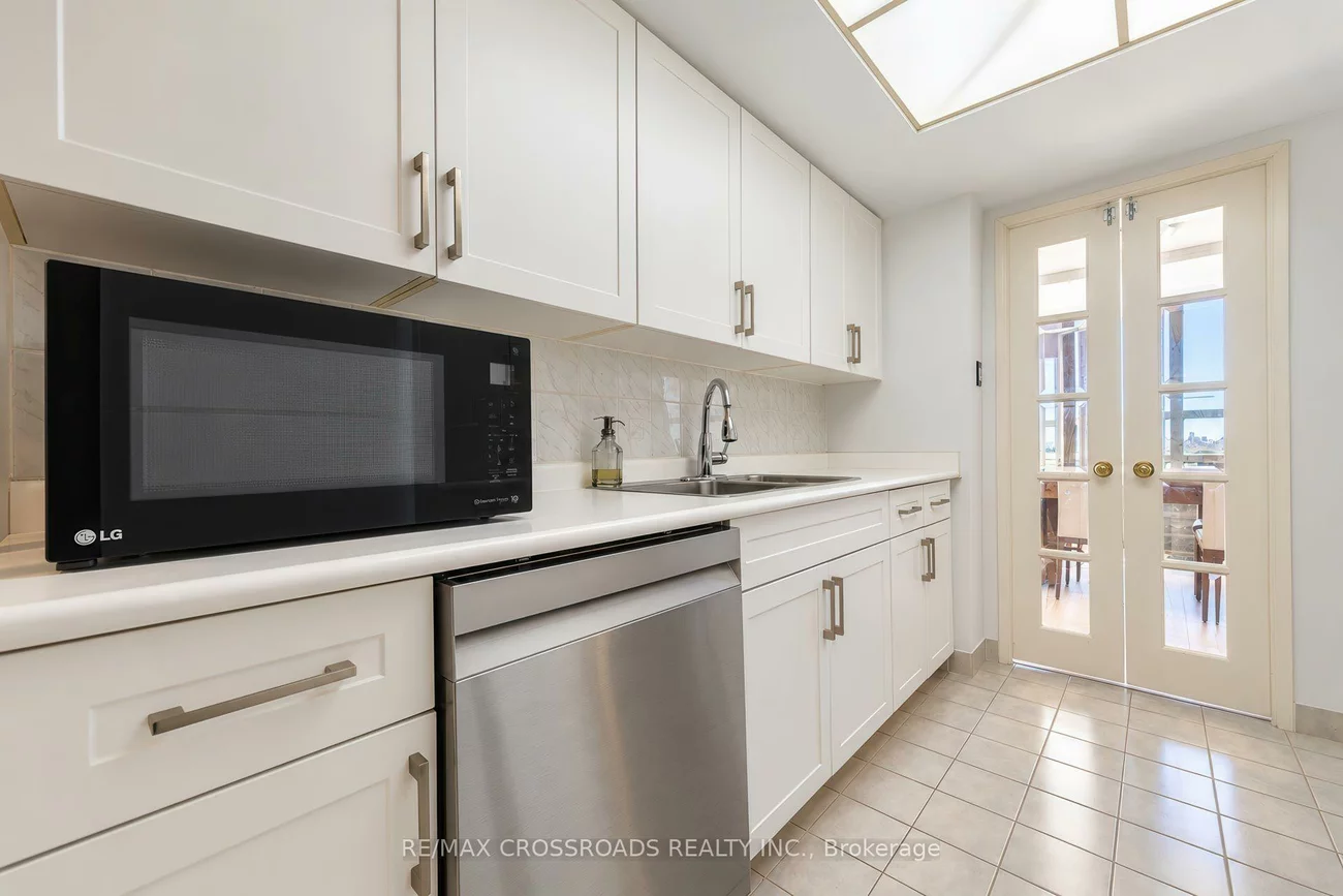 7825, Bayview, Aileen-Willowbrook, Markham