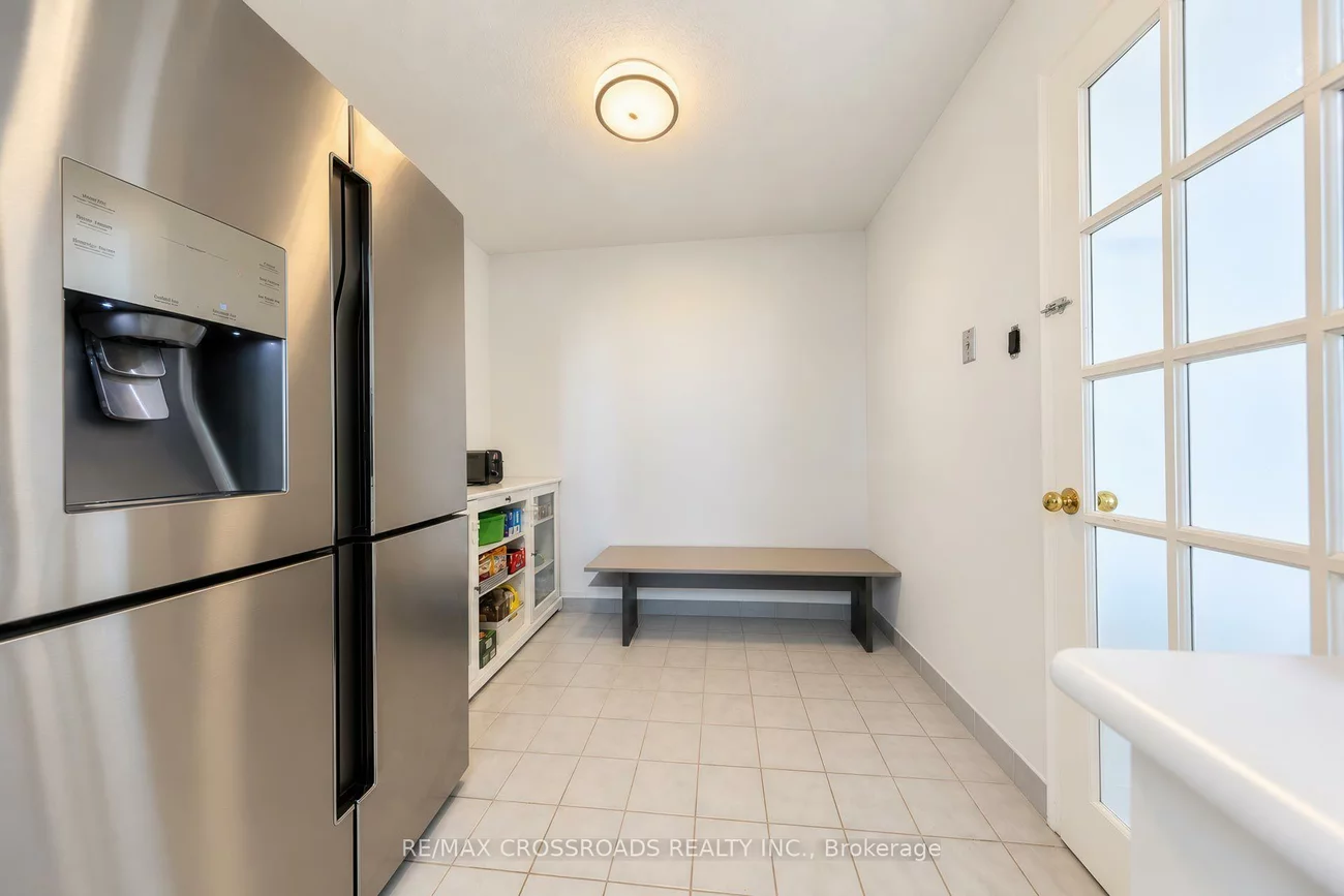 7825, Bayview, Aileen-Willowbrook, Markham