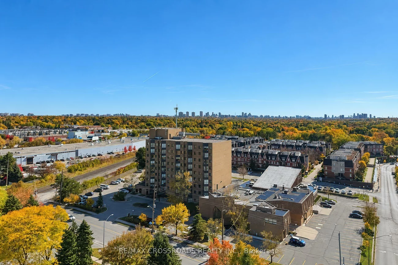 7825, Bayview, Aileen-Willowbrook, Markham