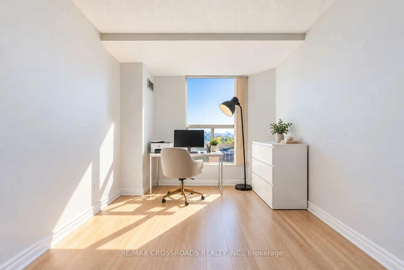 7825, Bayview, Aileen-Willowbrook, Markham