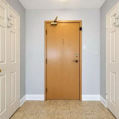 7825, Bayview, Aileen-Willowbrook, Markham