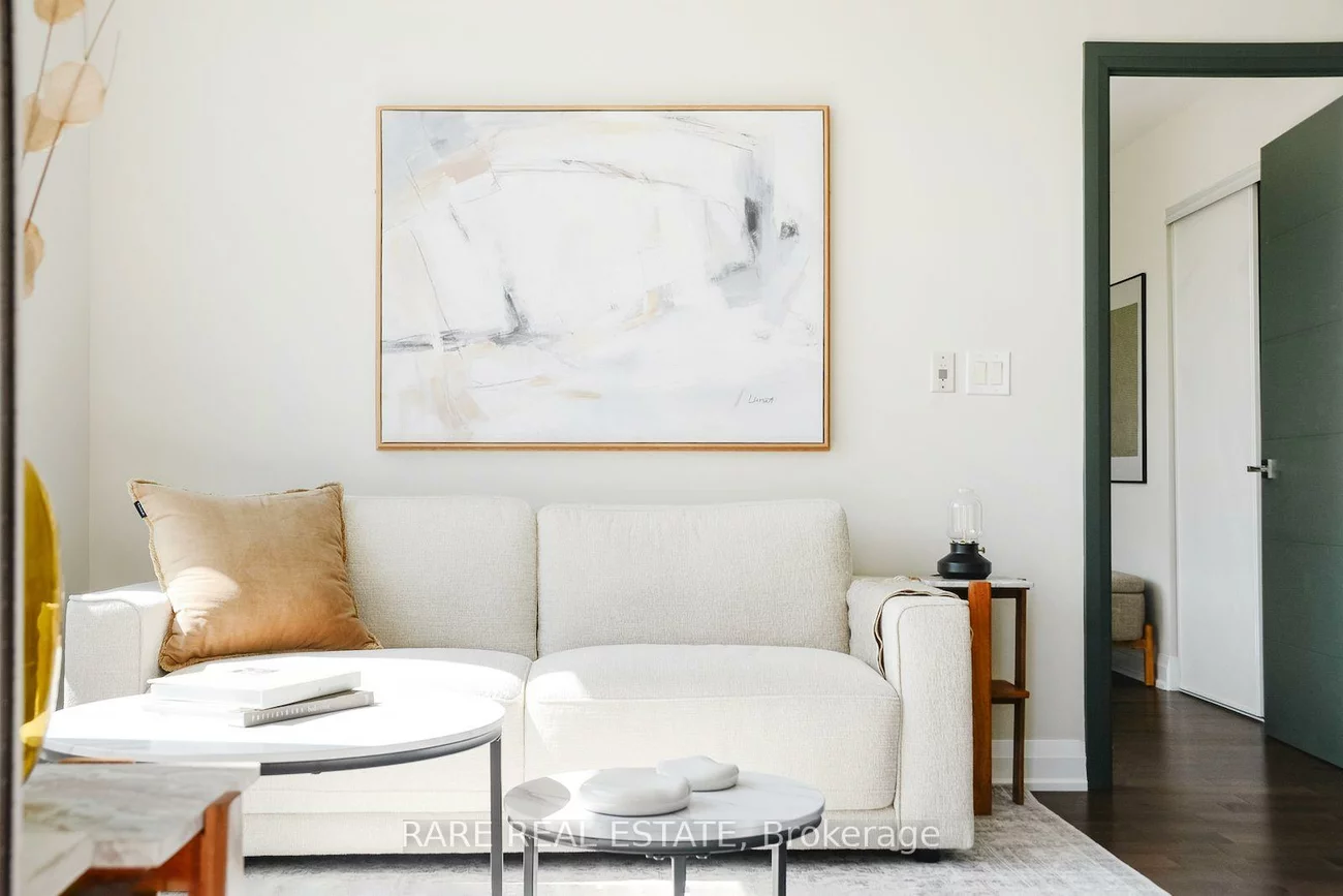 18, Uptown, Unionville, Markham