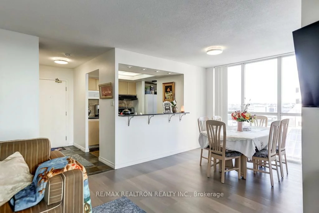 285, Enfield, City Centre, Mississauga
