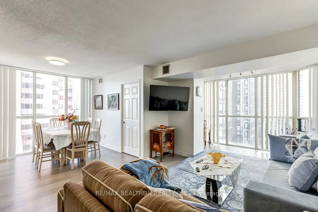 285, Enfield, City Centre, Mississauga