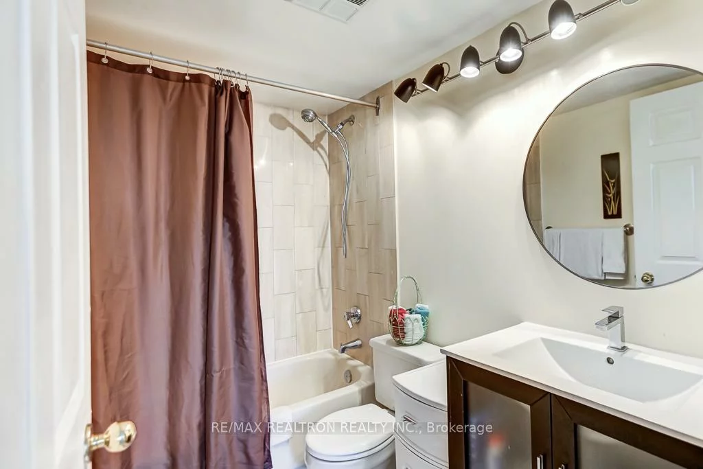 285, Enfield, City Centre, Mississauga