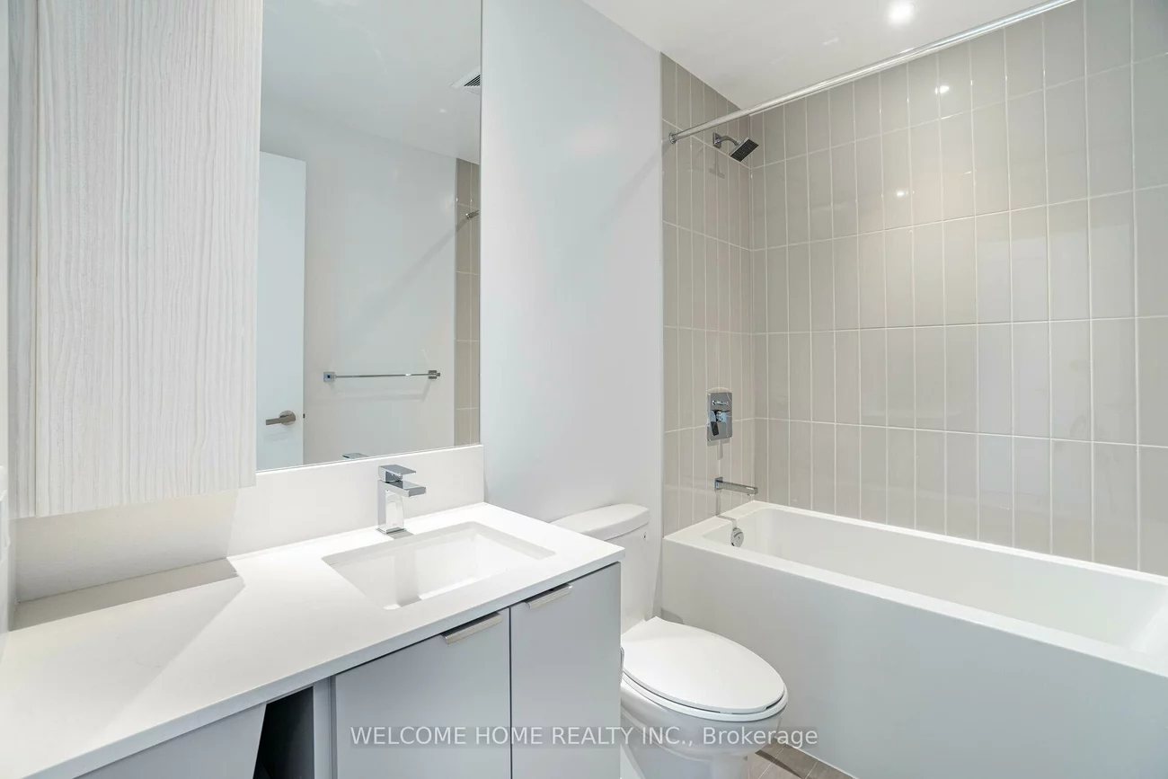 3883, quartz, Hurontario, Mississauga