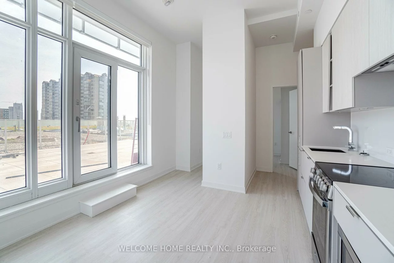 3883, quartz, Hurontario, Mississauga
