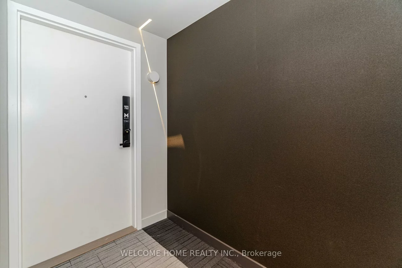 3883, quartz, Hurontario, Mississauga